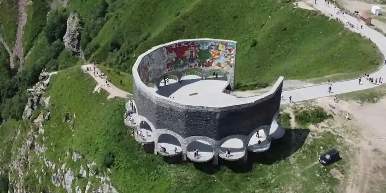 Georgia’s Golden Route