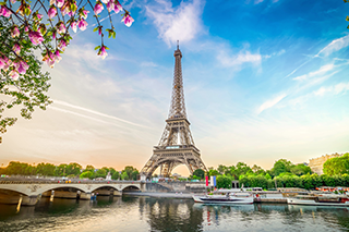 https://targettravelsqatar.com/wp-content/uploads/2025/08/Eiffel-TowerFrance.png