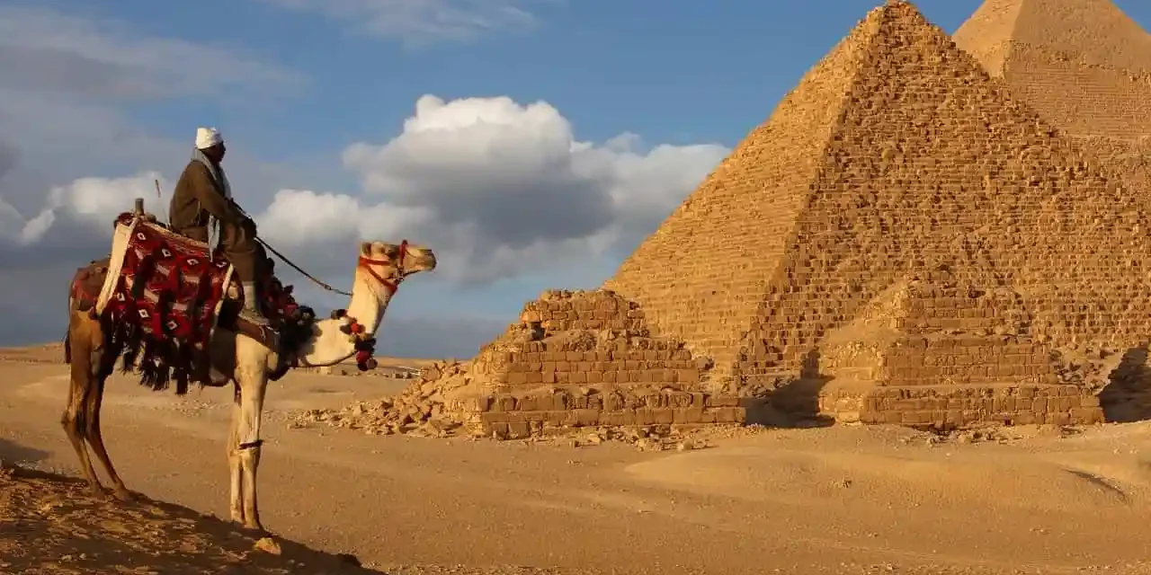 EGYPT GROUP TOUR- DECEMBER 25-30